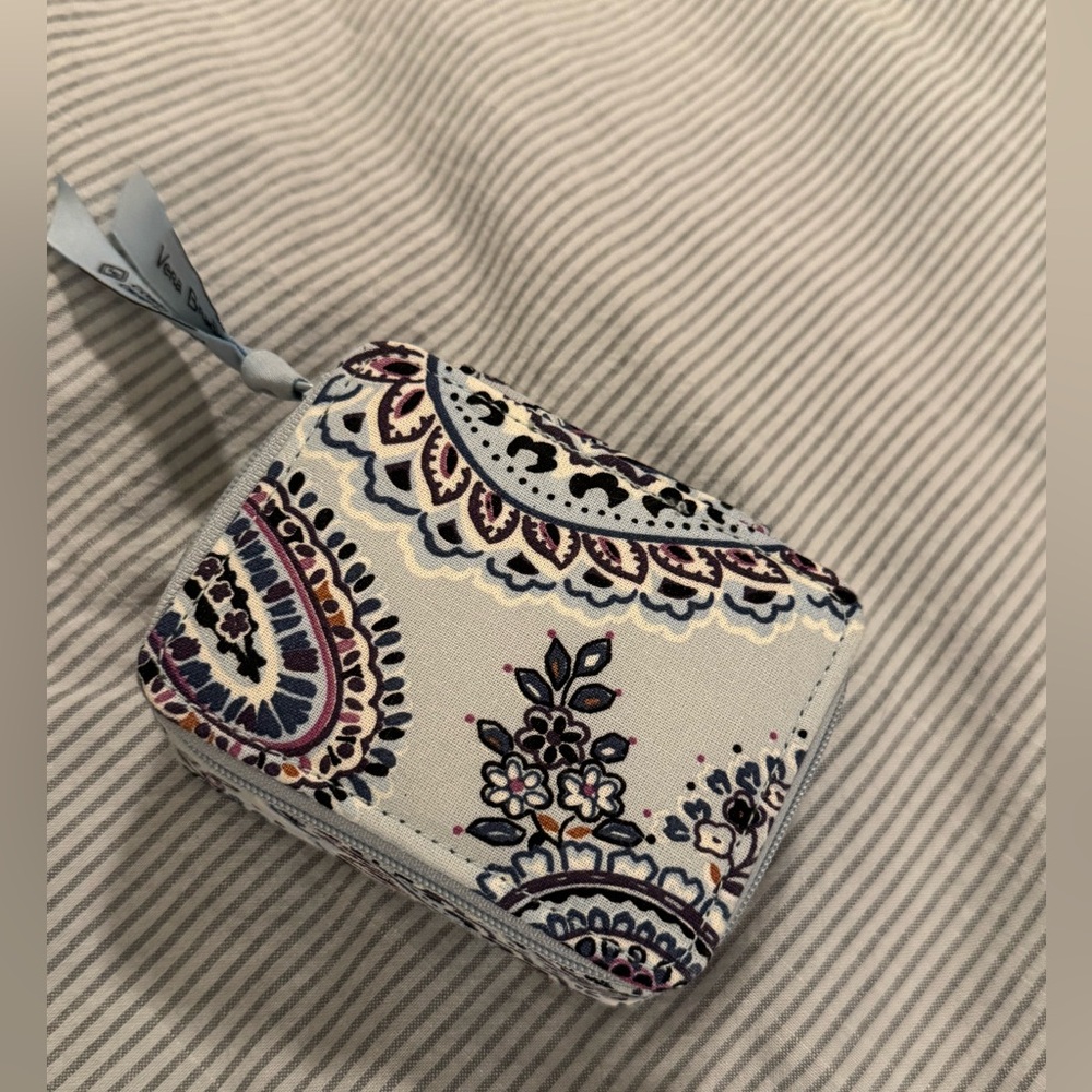 NWOT Vera Bradley Pill Case